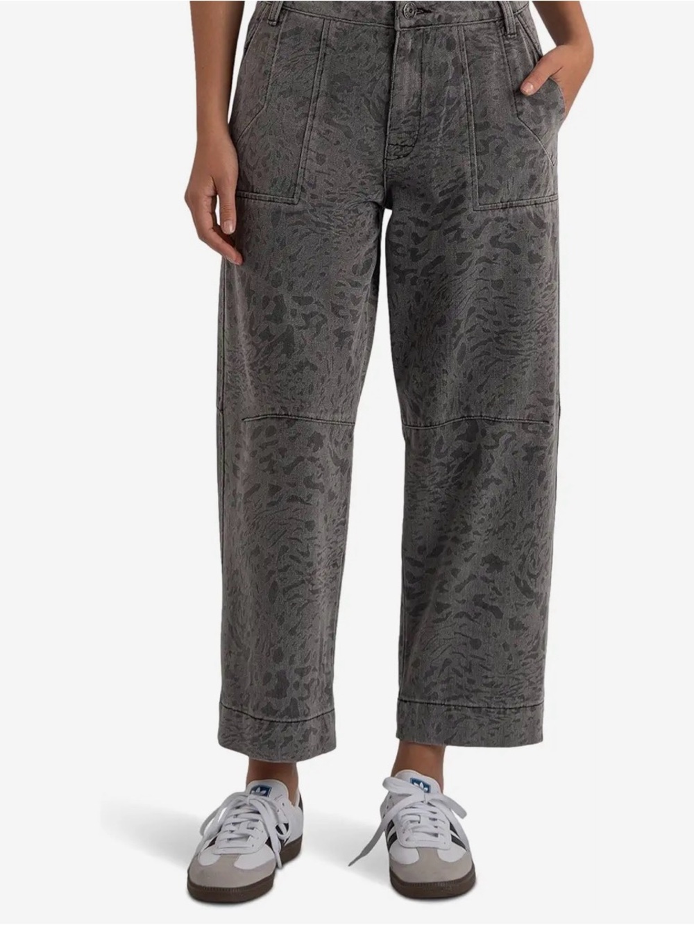 Kut from the Kloth Ashton Barrel Jeans Wide Leg Utility Gray Animal Size 12